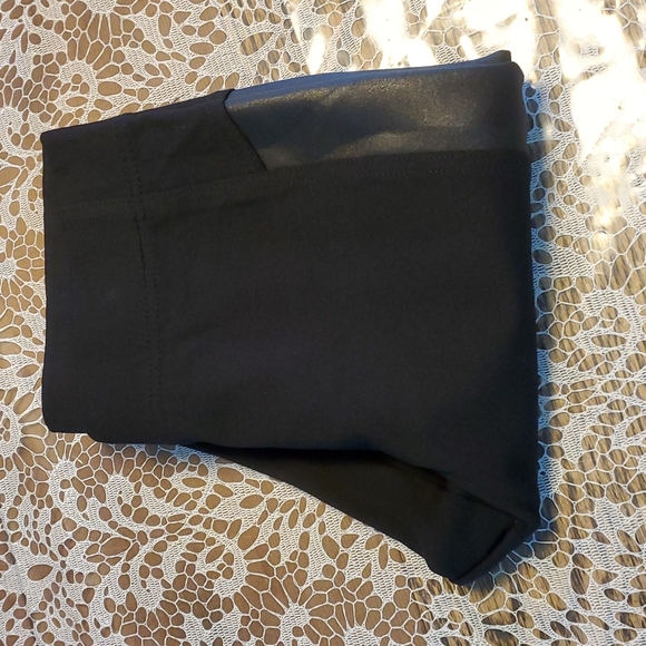 Silky Leggings With Faux Leather - Picture 6 of 9